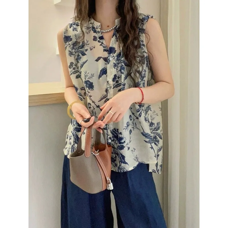 Retro Printed V-neck Blouse for Women European Summer Collection 2025 Trendy Designer Top
