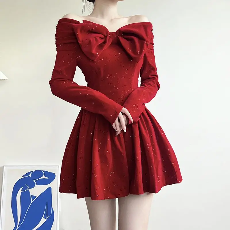 Red Bow Sparkling Fluffy Princess Dress 2024 Autumn Winter New Style High-End Christmas Atmosphere Dress