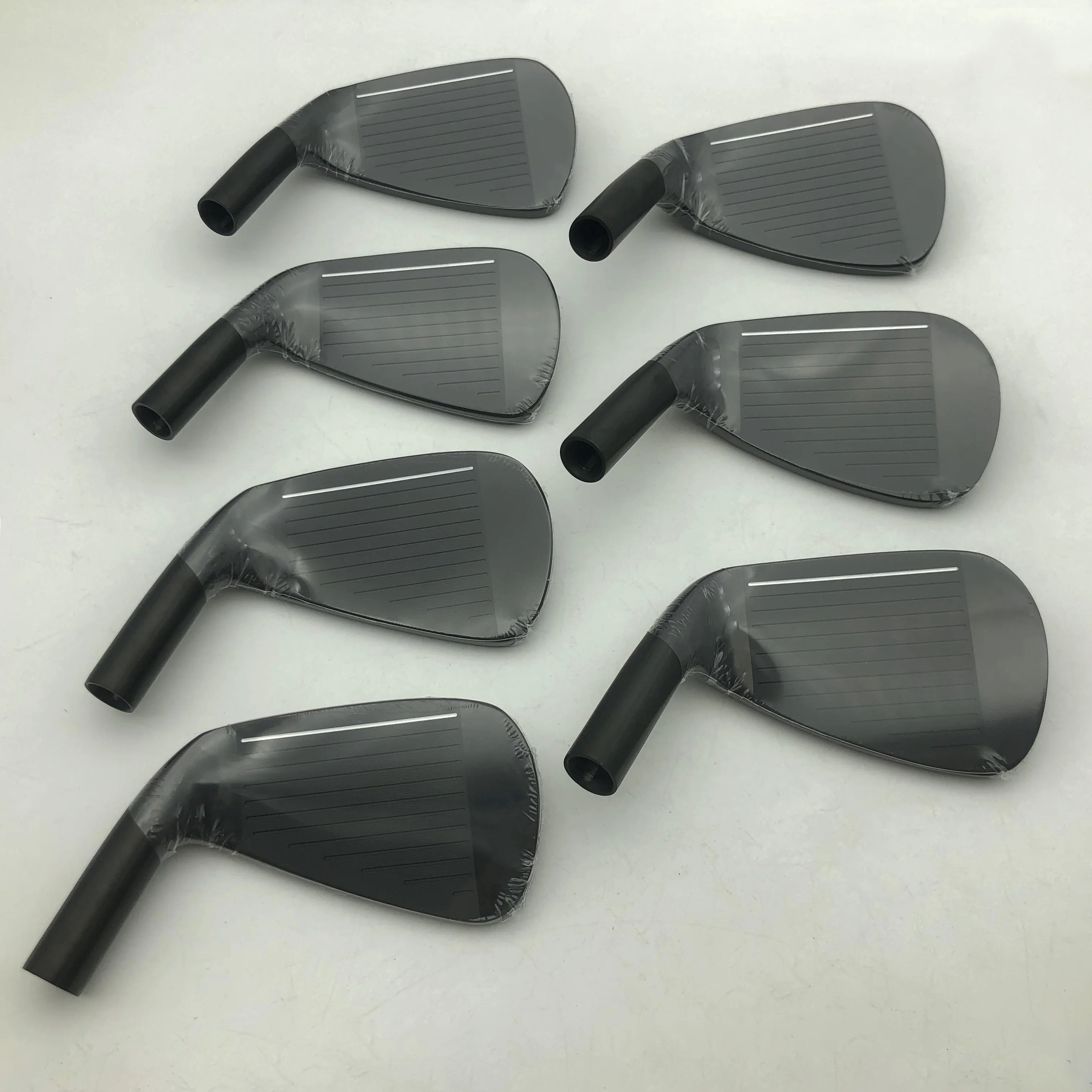 Brand New iron 7PCS，Golf Clubs ，4-9P，R/S Flex Graphite/Steel Shaft with Head Cover，Free Shipping