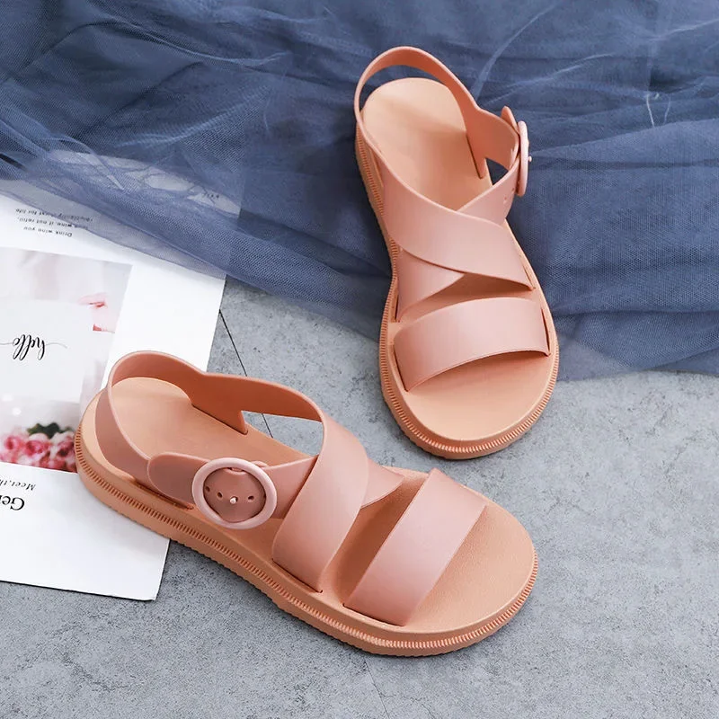 2024 New Fashion Instagram Trendy Celebrity Casual Flat Bottom Fairy Beach Simple Roman Shoes Round Toe Sandals