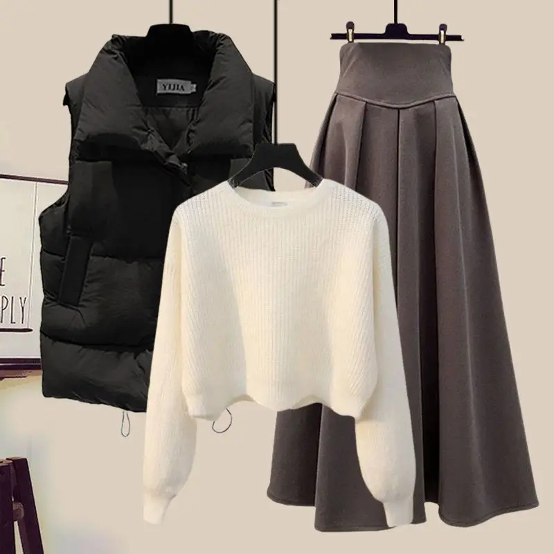 

Осенне-зимний комплект из трех предметов: вязаный свитер в стиле lazy, юбка-полусолнце и модная повседневная хлопковая куртка для женщин