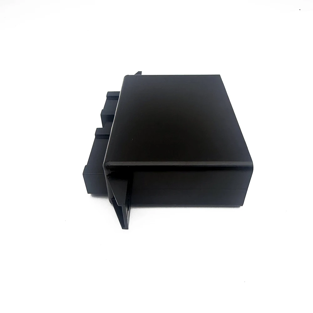 OE:1593506 208382 New High Quality 13Pins Electric Flasher Relay For Volvo FL12 B12 NL10