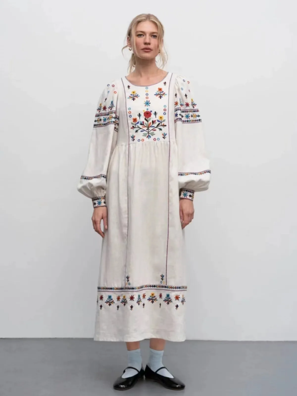 

Maxi Dress for Women 2024 New Spring Summer 100% Linen Embroidery O-neck Loose Casual Long Sleeve Robes