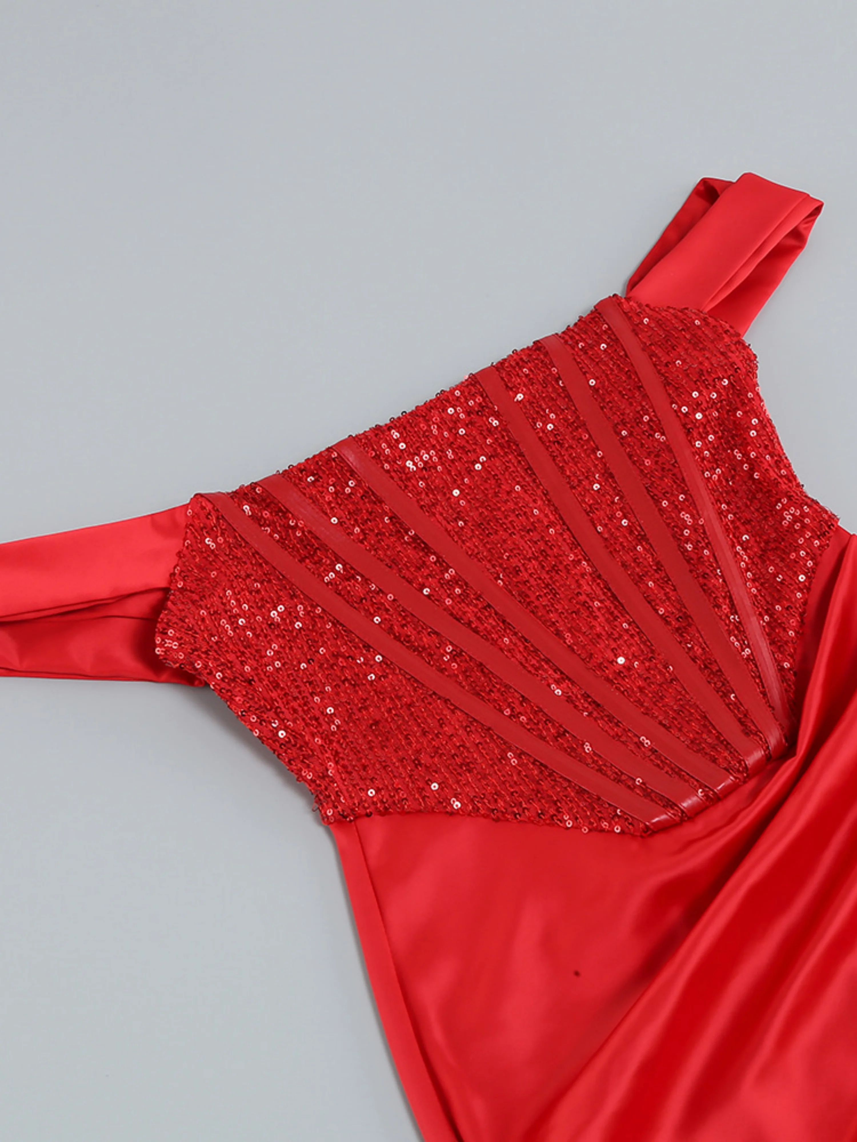 

Women Red Sequin Off Shoulder Ruched Slim Fit Bodycon Sexy Short Dress Luxury Fancy Evening Party Prom Wedding Guest Dresses