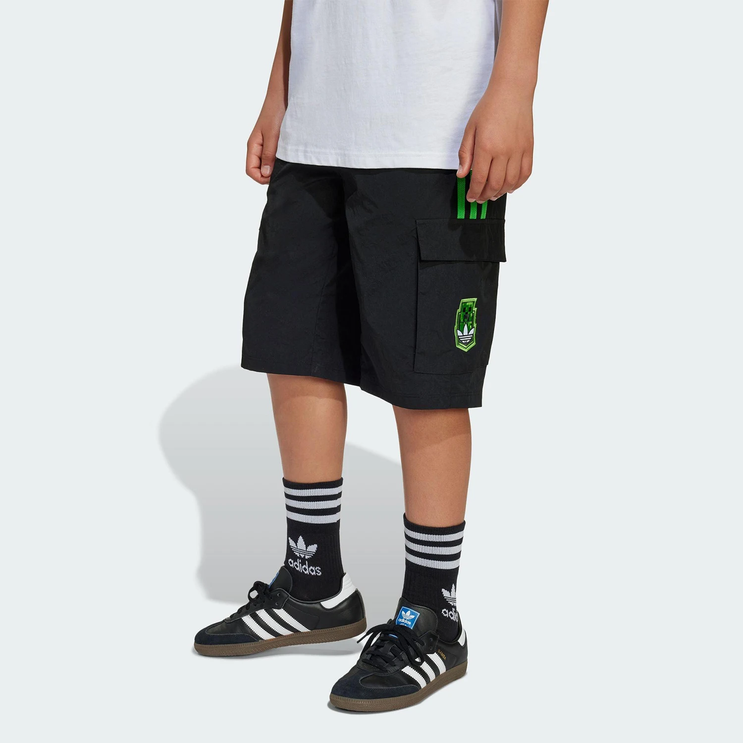 

Оригинальные летние свободные шорты Adidas Clover для больших детей с карманами KD9832