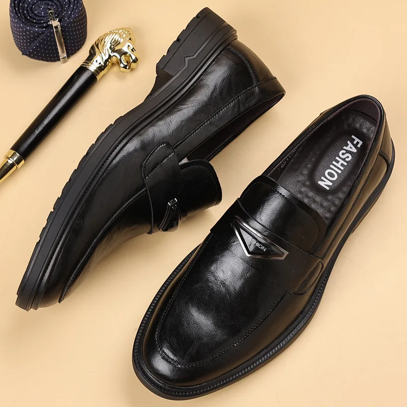 

Новая мужская кожаная повседневная обувь, модные модельные туфли без шнуровки, уличные крутые лоферы