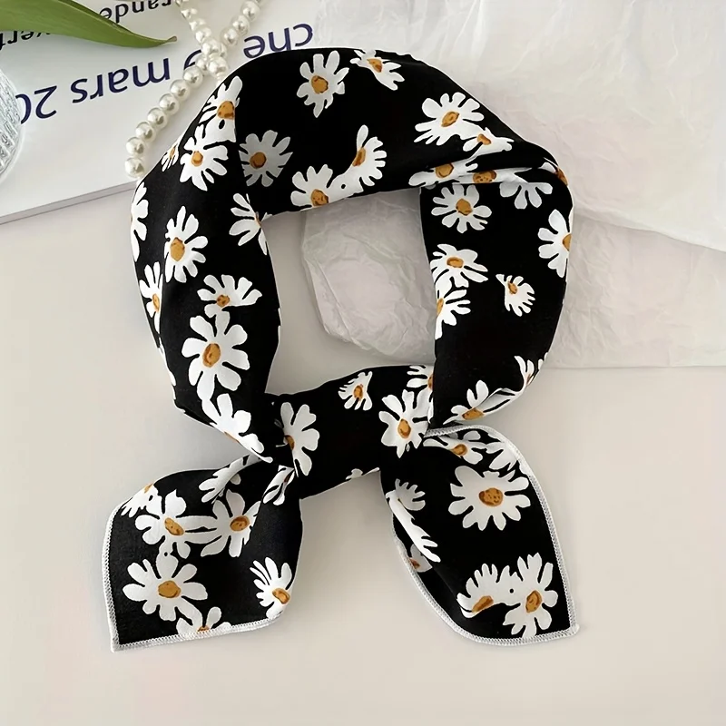 [1pc Vintage Scarf] Vintage Elegant 1pc Women's Daisy Square Scarf Headband| Black & White Floral Print with Yellow Centers, Versatile Hair Accessory & Bag Charm for Casual or Formal Outfits