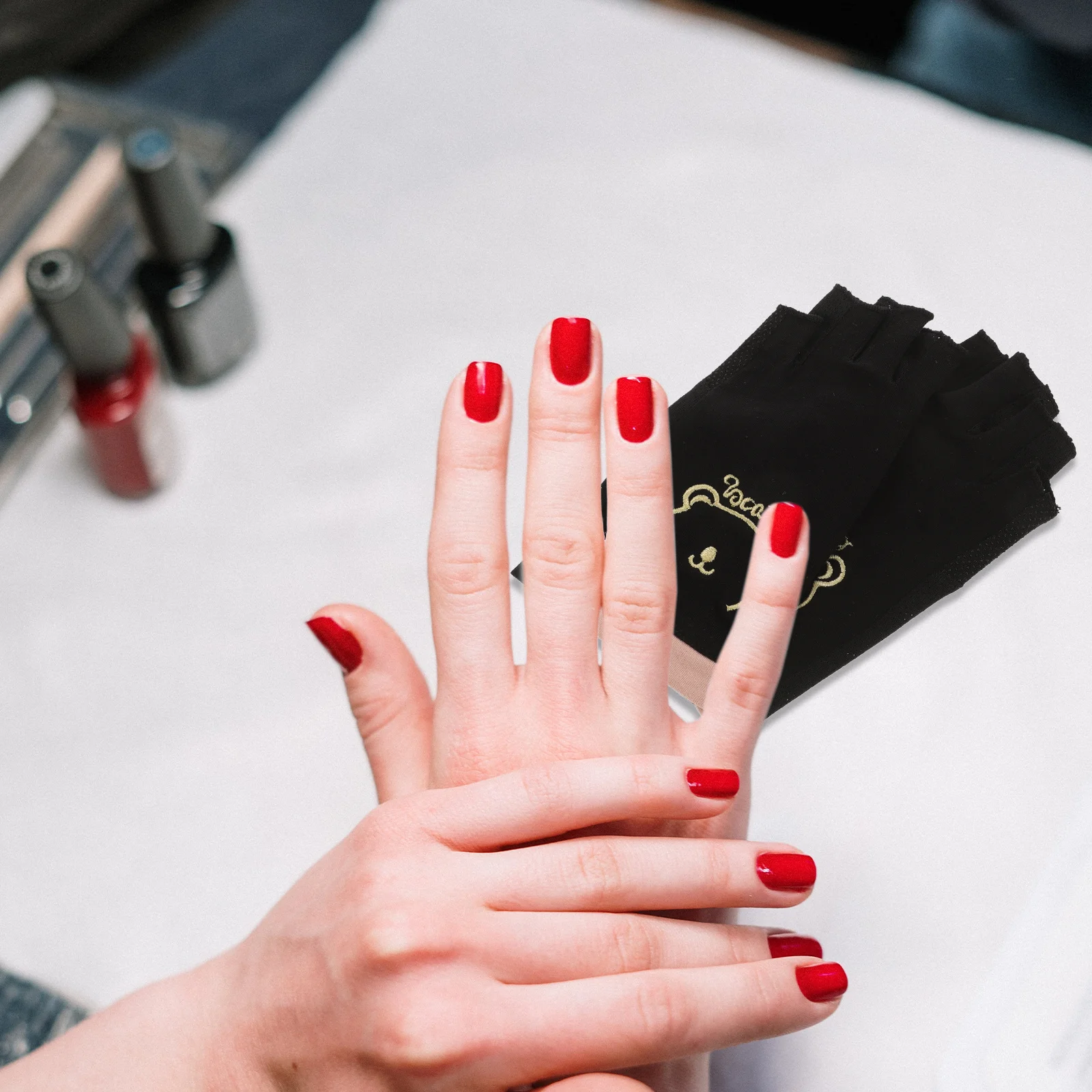 

1Pair Uv Shield Gloves Durable Wear Resistant Nail Manicure Hand Cover Uv Fingerless Gloves Nail Art Tools,