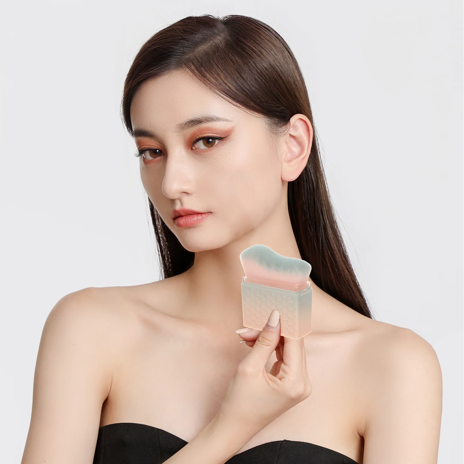 

Multifunctional Wave Tanning Brush Soft Body Makeup Tool for Self Tanner Foundation Bronzer Portable Blending Applicator Travel