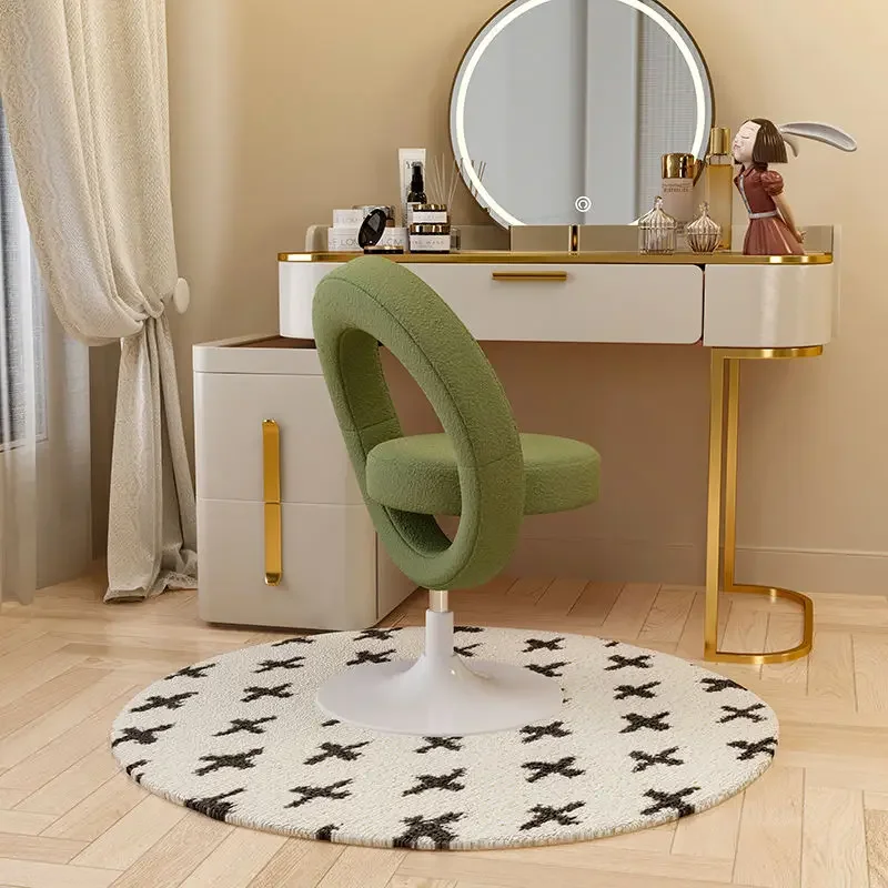 

Cream Style Lamb Velvet Makeup Chair for Girls Bedroom Nail Salon Dressing Chairs Modern Minimalist Foldable Stools Ottomans