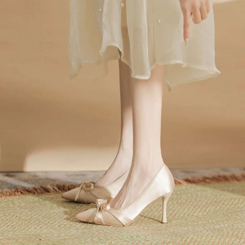 

Plus Size 31-44 Elegant Women Satin Pointed Toe High Heels Bowknot Bridal Wedding Pumps 2026 New Fashion Dress Shoes
