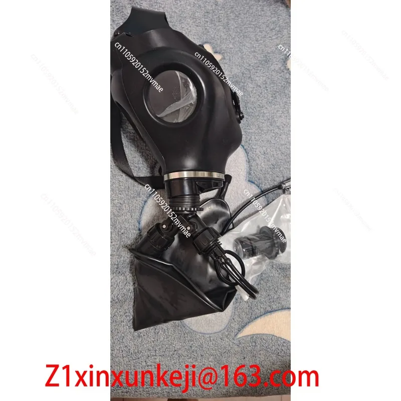 Gas mask breathing control regulating valve, lightweight knob for adjusting suffocation device