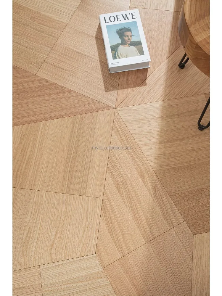 オーク材のカスタム版タングラム寄木細工、天然オイル仕上げの木製床