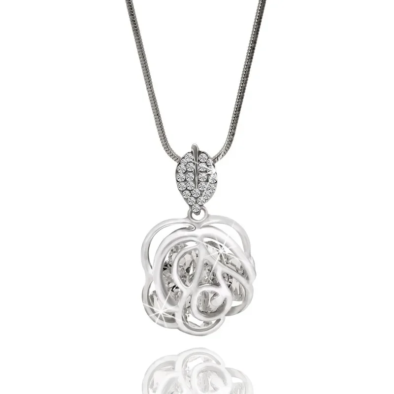 سلسلة سترة وردية طويلة ومتعددة الاستخدامات، قلادة وردية مجوفة للخريف والشتاء، قلادة معلقة على أوراق الشجر