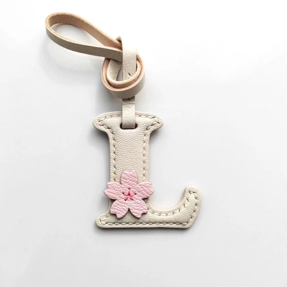 Creative High Quality Genuine Leather Initial Keychain Pendant Women's Fashion Candy Color Car Keychain Bag Phone Charm Gift