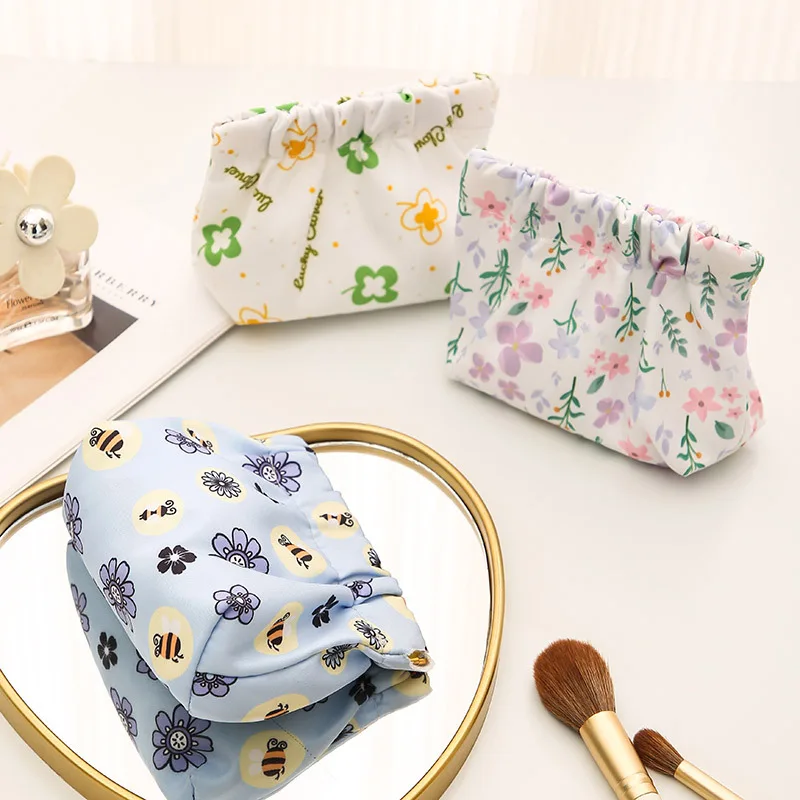 Bullet Storage Bag Red Envelope, Key Makeup Bag Data Cable Storage Bag, Portable Carry-on Bag,Data Cable Classification Bag