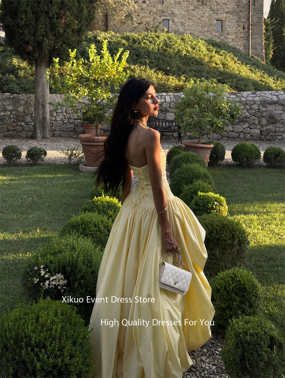 Xikuo 노란색 Strapless 이브닝 가운 Ruched Bodice Robe 칵테일 Femmes 하이 슬릿 라인 우아한 Vestidos Elegantes Customized