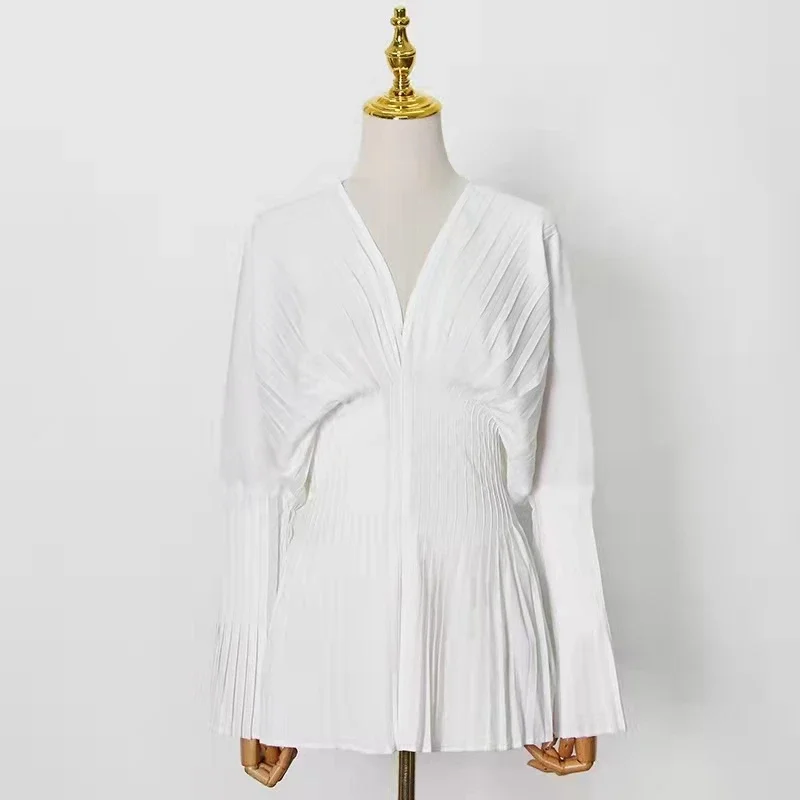 Donne sciolte camicie a pieghe a v-scollo bianco eleganti camicie in chiffon casual Ladies Lantern Full Sleeve Tops 2024