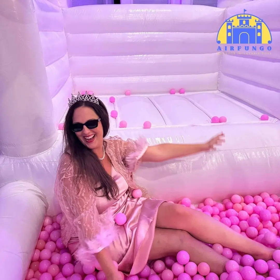 Opblaasbaar wit springkasteel, 10x8x8ft PVC springkasteel met ballenbak voor peuter kinderen verjaardag, bruiloft maatwerk