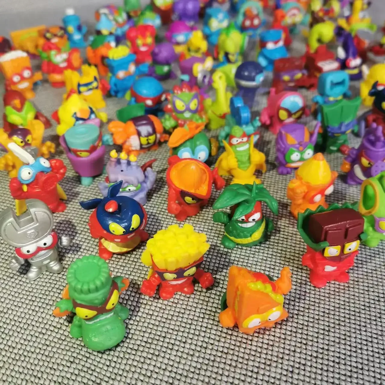 10-50pcs Superzings originali Superthings Action Figures 3CM Super Zings Garbage Trash Collection Toys Model for Kids Gifts