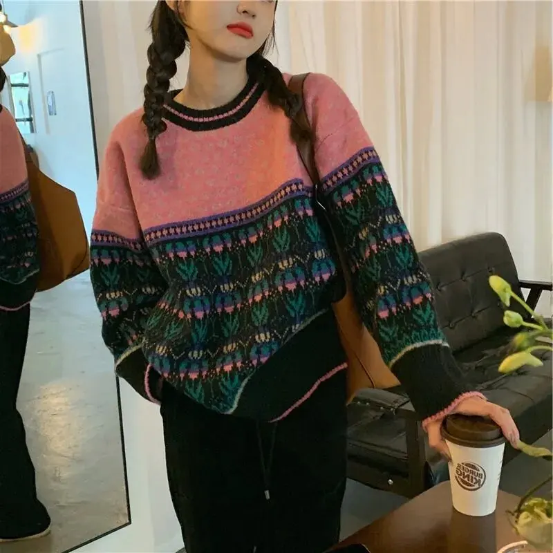 

New Spring and Autumn Western Style Retro Heavy Industry Jacquard Knitted Loose and Lazy Style Long sleeve Sweater Top for Women