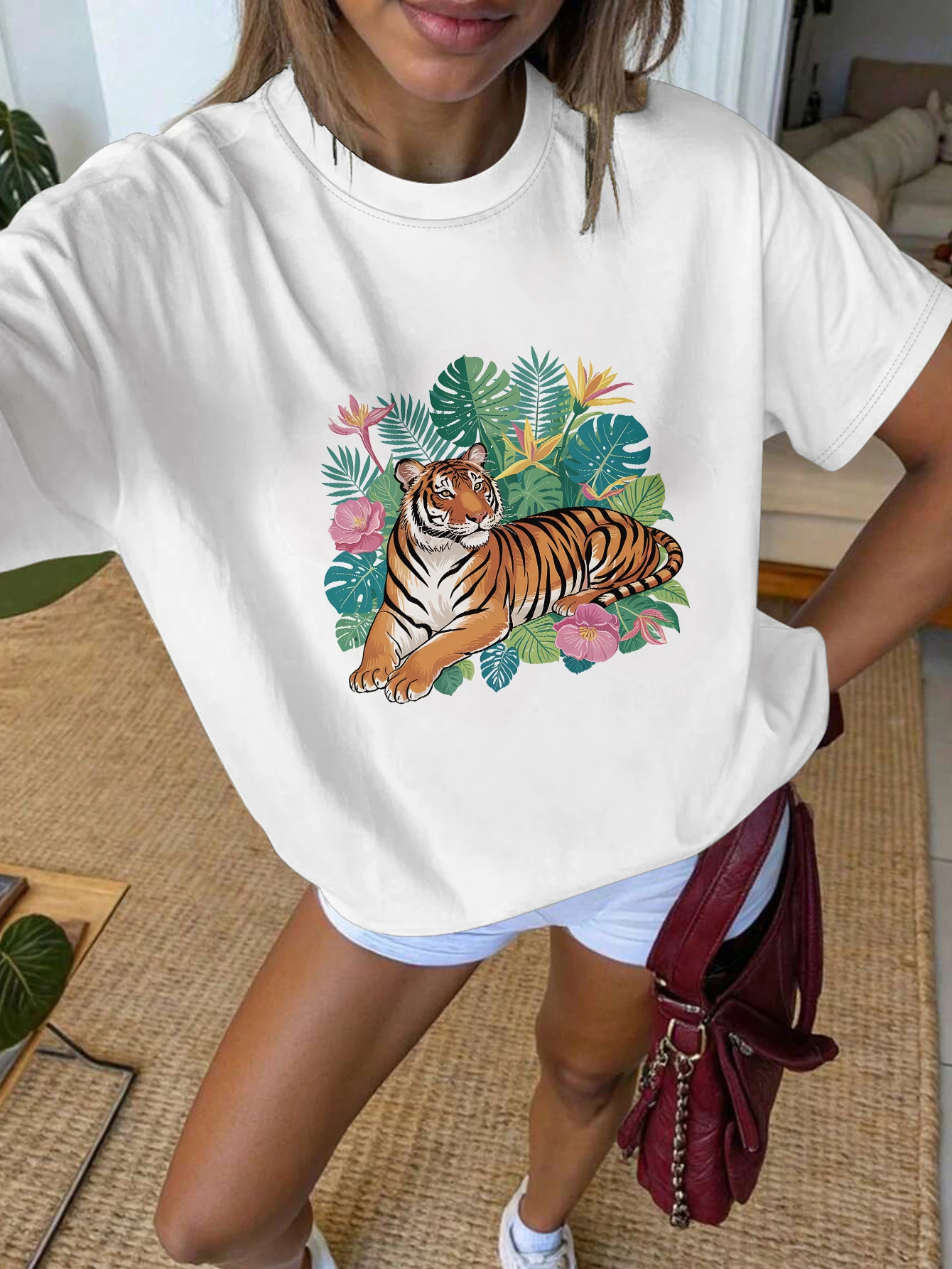 

Женская футболка больших размеров с круглым вырезом и принтом тигра и тропических растений с короткими рукавами - летние модные повседневные топы