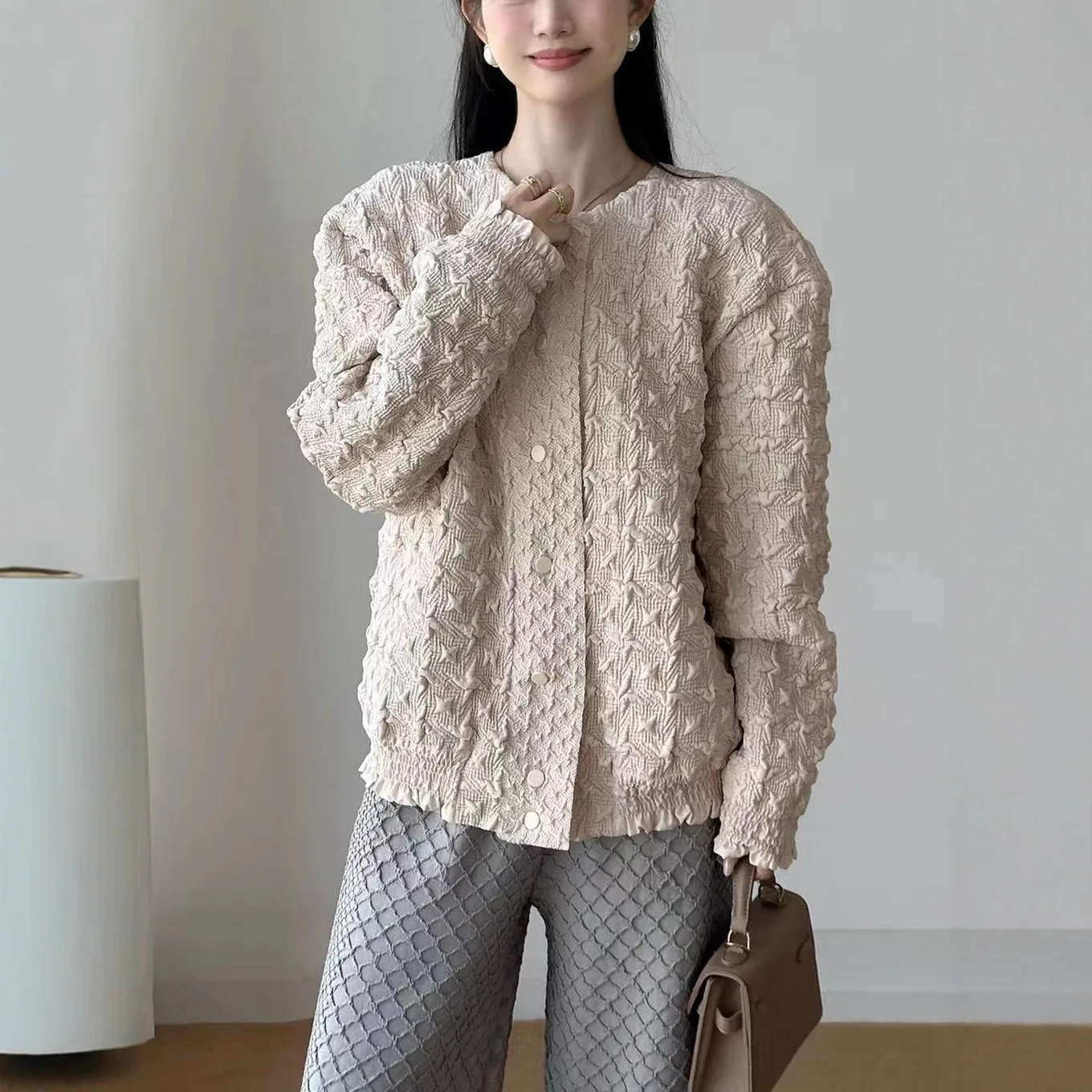 Miyake Pleated Jacket Women's Autumn 2025 New Versatile Single Piece Pleated Top Women's High-end Embroidered Cardigan Stylish