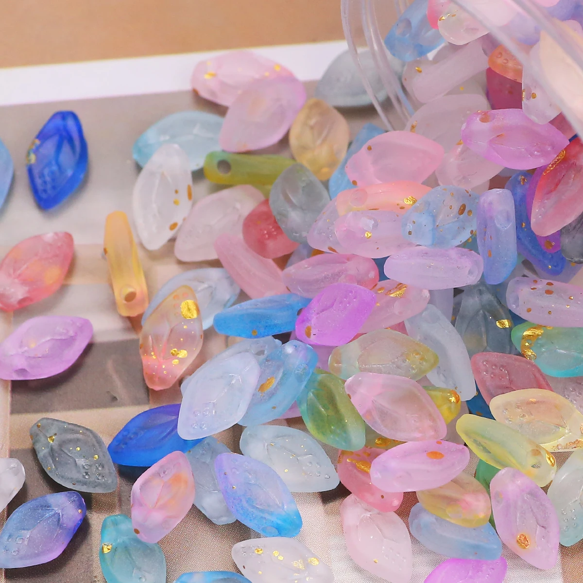 200PCS Acrylic Leaf Beads 6x10mm Pastel Frosted Translucent Loose Beads for Jewelry Making DIY Bracelet Earrings Necklace Crafts