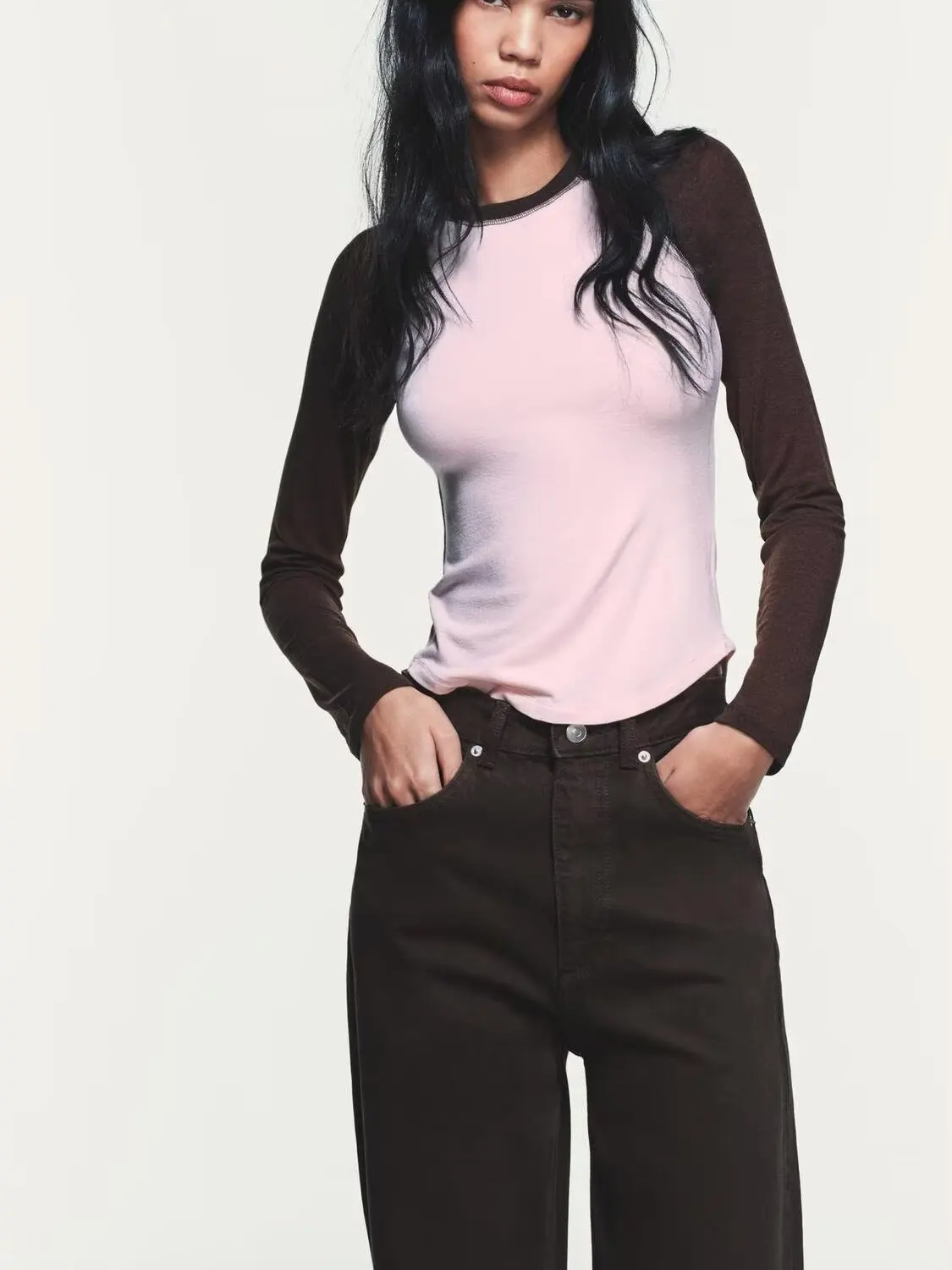 

Spring New Arrival Women's Casual Long Sve round Ne T-irt Color Blo oulder Insert Design Simple Faion Top