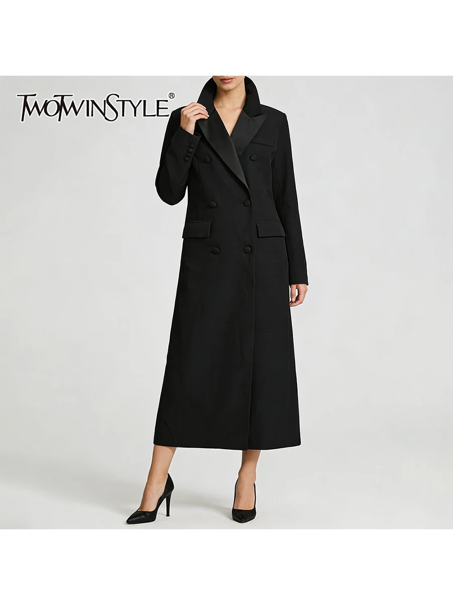 

Женский удлиненный блейзер TWOTWINSTYLE: однотонный, свободный крой, с двойным рядом пуговиц, минималистичный дизайн, с лацканами, длинными рукавами, универсальный