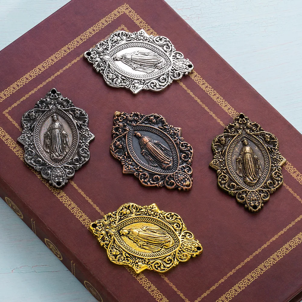 ملابس عصرية، سلسلة كتب سحرية كلاسيكية، ملحقات علامات مزدوجة التعليق متعددة الألوان، ملحقات تزيين الكتب