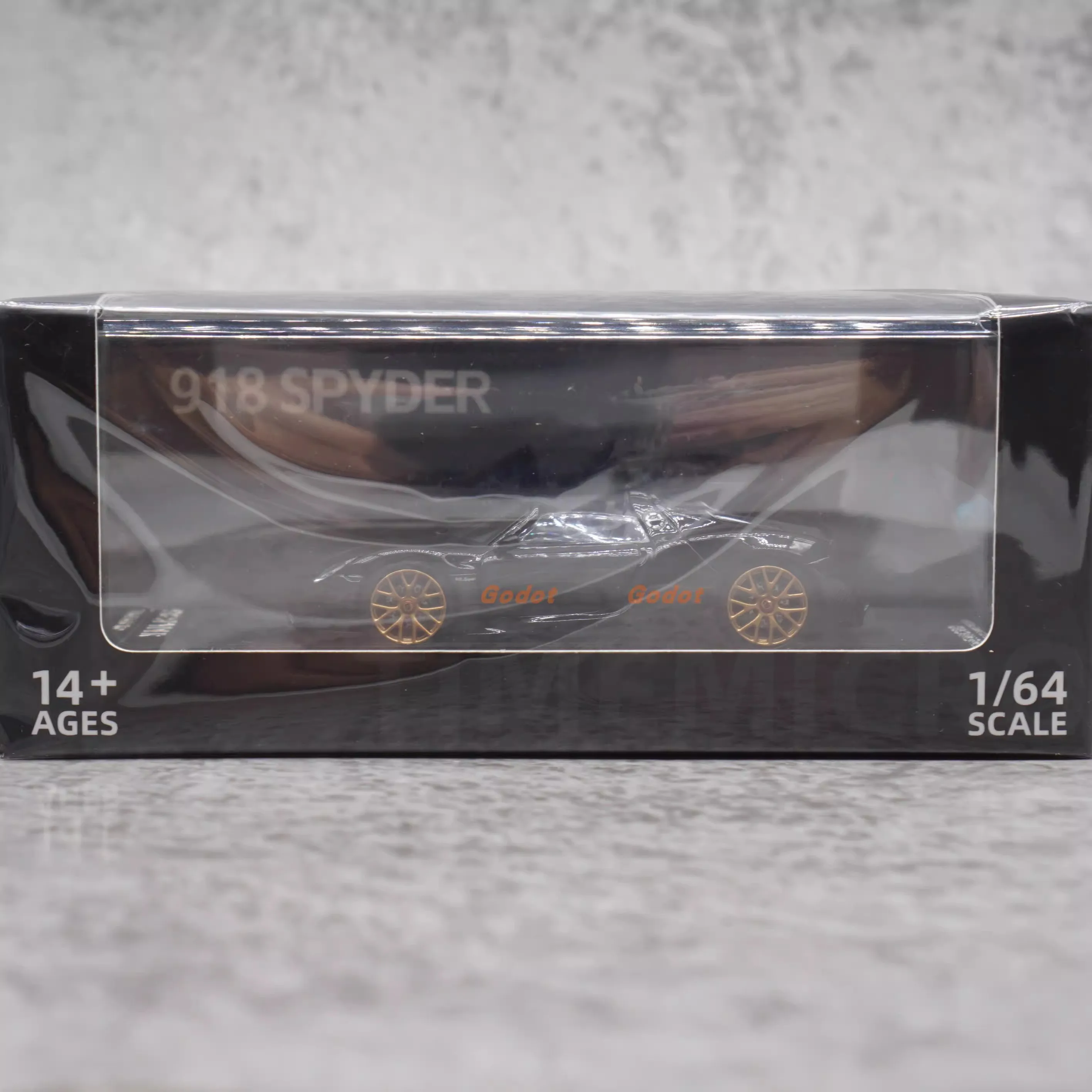

Коллекционная модель автомобиля TimeMicro TM 1:64 Display 918 Spyder из литого металла