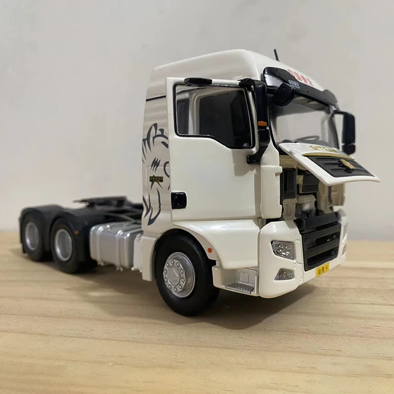 SITRAK Shandeka C7H Truck Trailer Head Model 1:36 Scale Diecast Alloy Simulation Vehicle Model Transport Vehicle Metal Toy Car