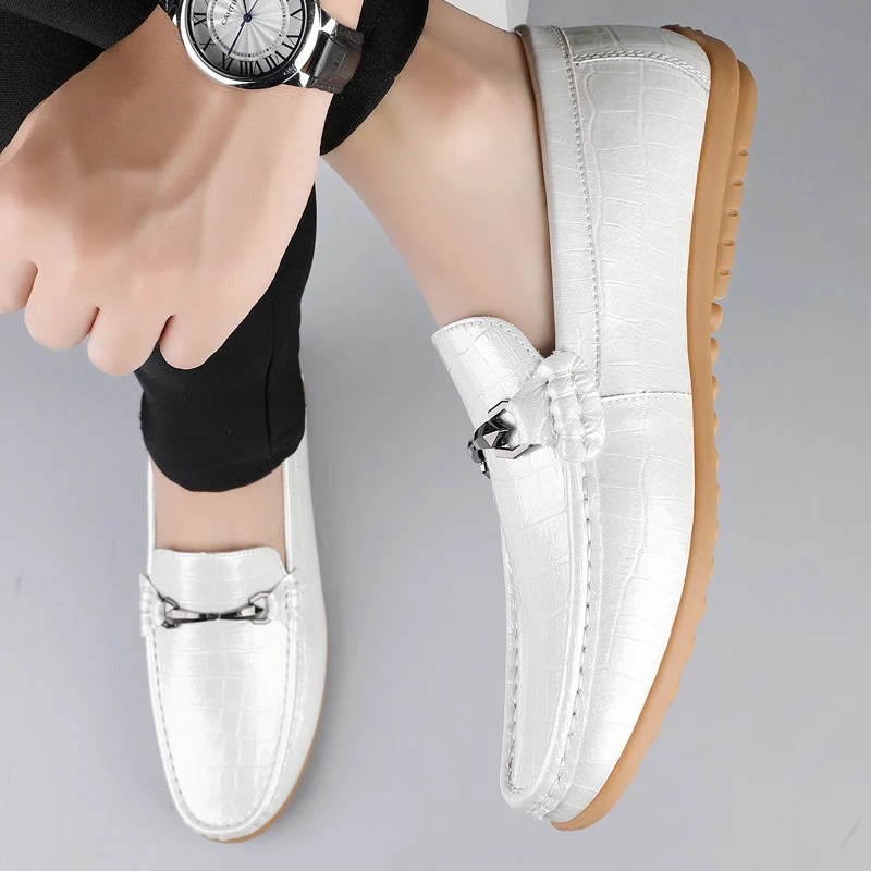 

High Quality Brand Men's Leather Fashionable and Comfortable Round Toe Bean Shoes Spring New Breathable and Anti Slip Bean Shoes