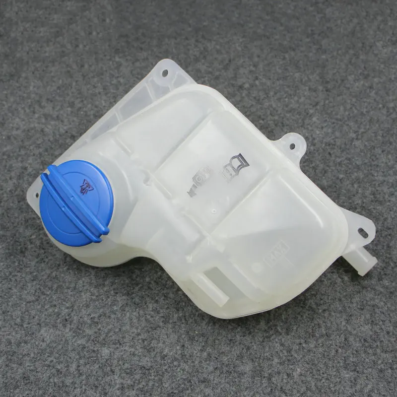 Apply to Passat B5 Antifreeze pot Auxiliary kettle Coolant pot 3BD 121 403