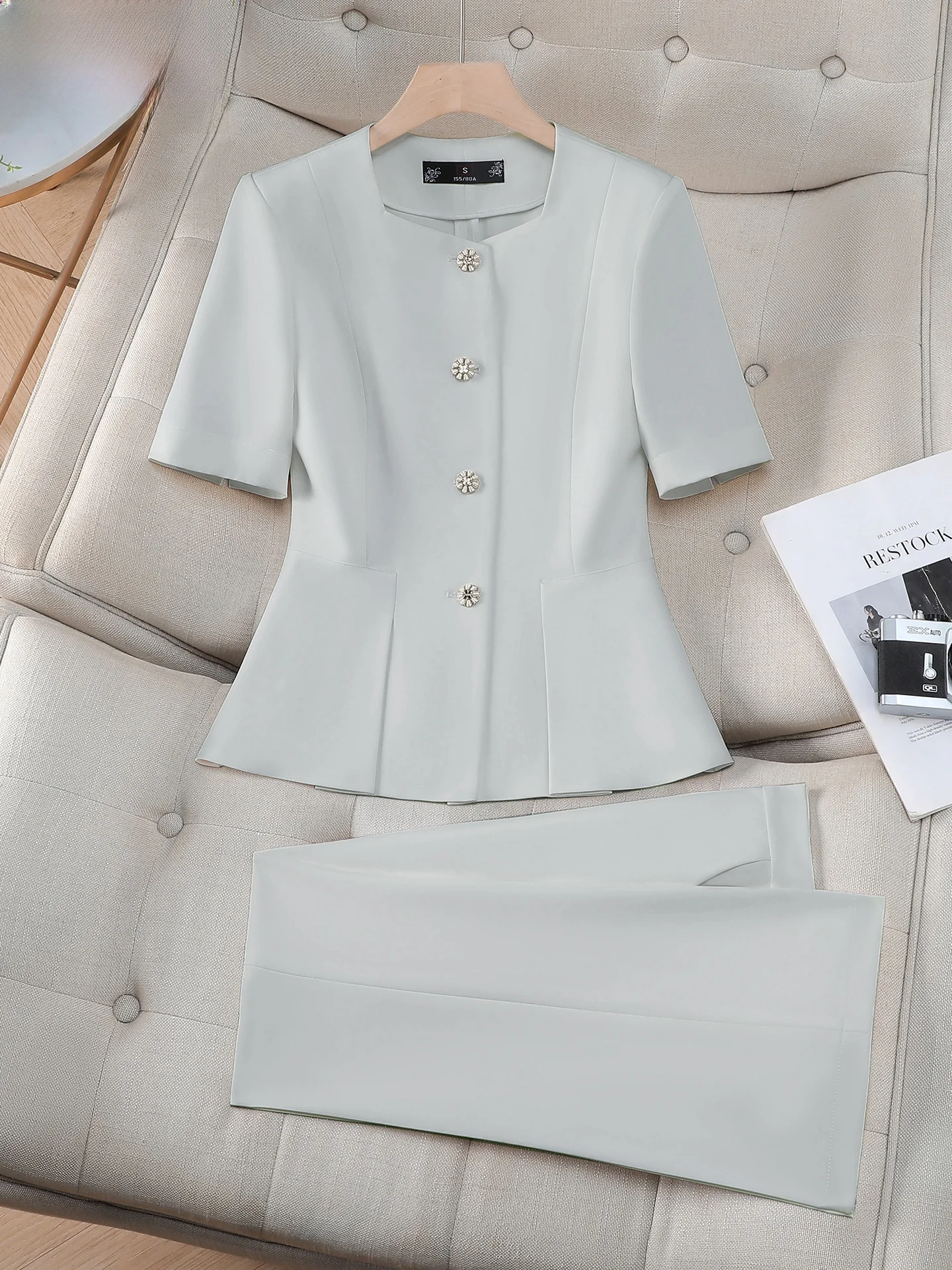 

Летний тонкий костюм с коротким рукавом для женщин: профессиональная рабочая одежда, униформа для салонов красоты, высококачественный полиэстер