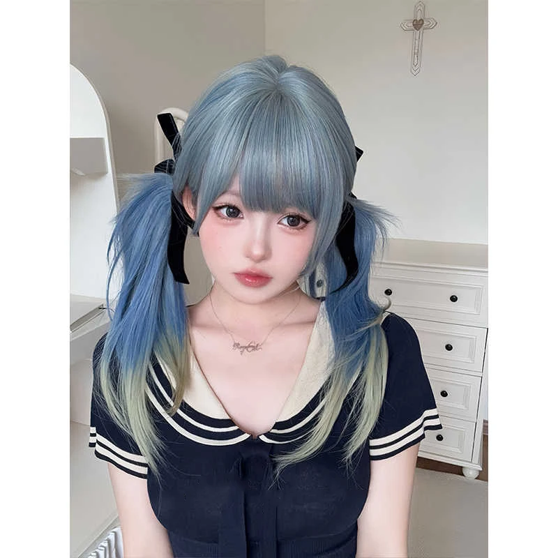 合成ミディアムレングスストレートハイレイヤードウィッグ、前髪付きブルーハイライトブロンドヘアウィッグ、女性用デイリーコスプレウィッグ