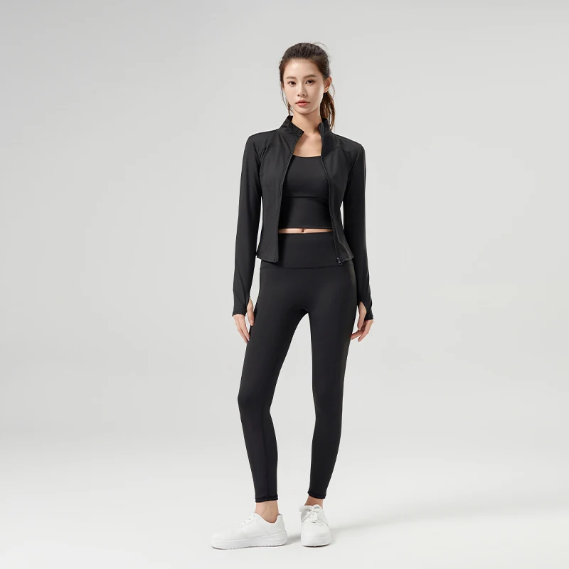 

Новый женский высококачественный комплект из трех предметов для спорта и фитнеса, модный эластичный дышащий утягивающий удобный быстросохнущий костюм