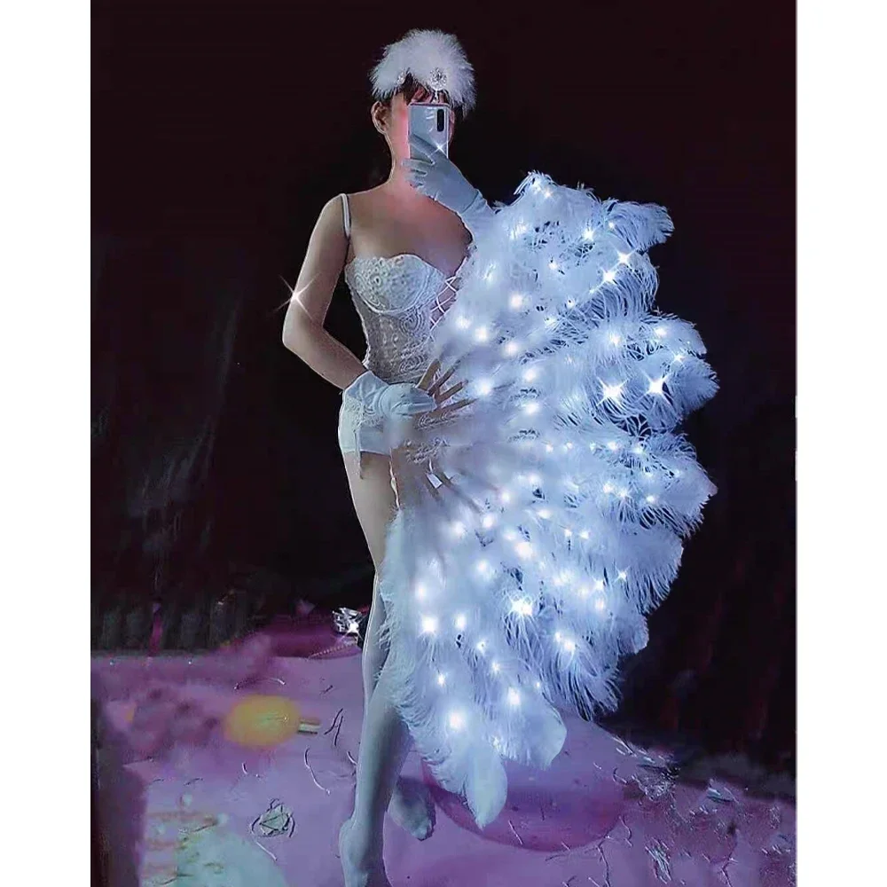 Kostium wachlarza z świecącymi piórami LED Tańczące wachlarze z piórami Kostium wachlarza z piórami Bar Kostiumy GOGO