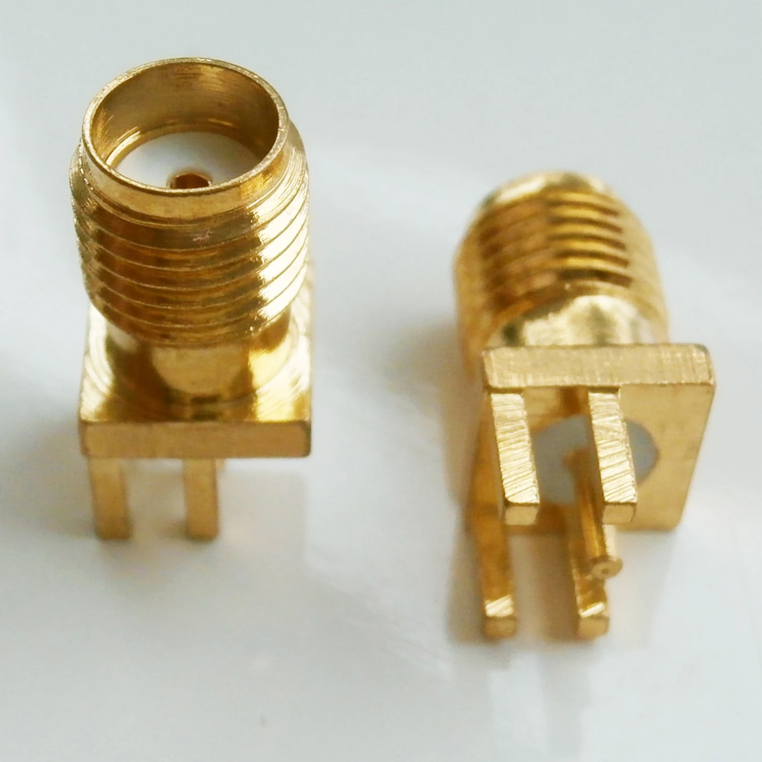 

1X Pcs RF Connector 0.62'' Socket SMA Female plug solder edge PCB clip mount straight GOLD Plated Coaxial RF Adapters