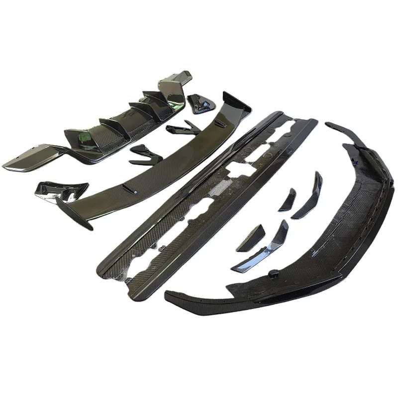 

High Quality Dry Carbon Fiber Front Lip Front Bumper Splitter Side Skirt Rear Diffuser Rear Spoiler Body Kit for the New Audi R8