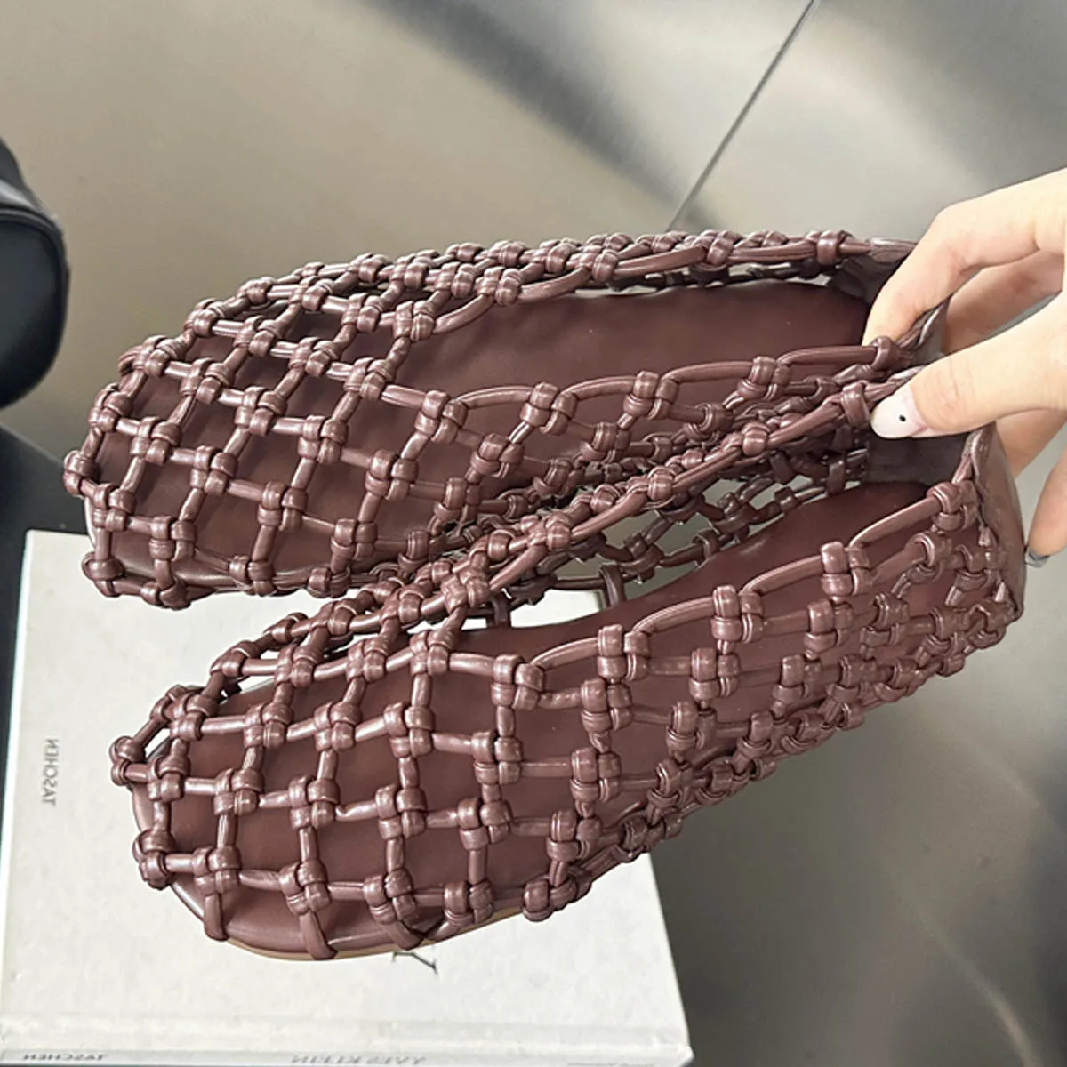 

Eilyken New Design Comfortable Breathable Hollow Out Women Flat Shoes Elegant Casual Dress Mules Sandals Large Size 43