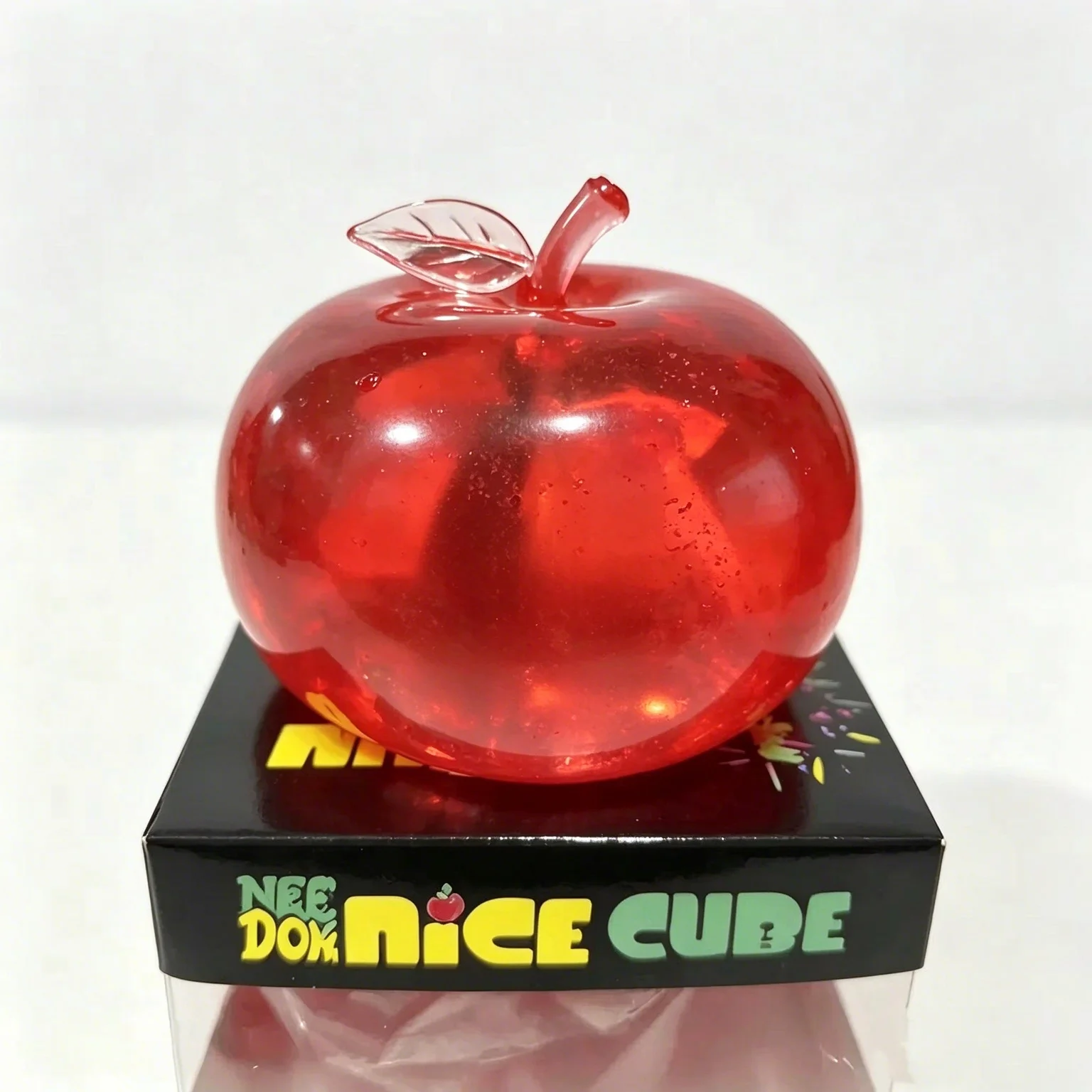 1Pcs Squishy Fruit Apple Fidget Toy Squeeze Stress Relief Hand Toy Anti-Anxiety Fruit Stretchy Slow Rising Toy Creative Gift