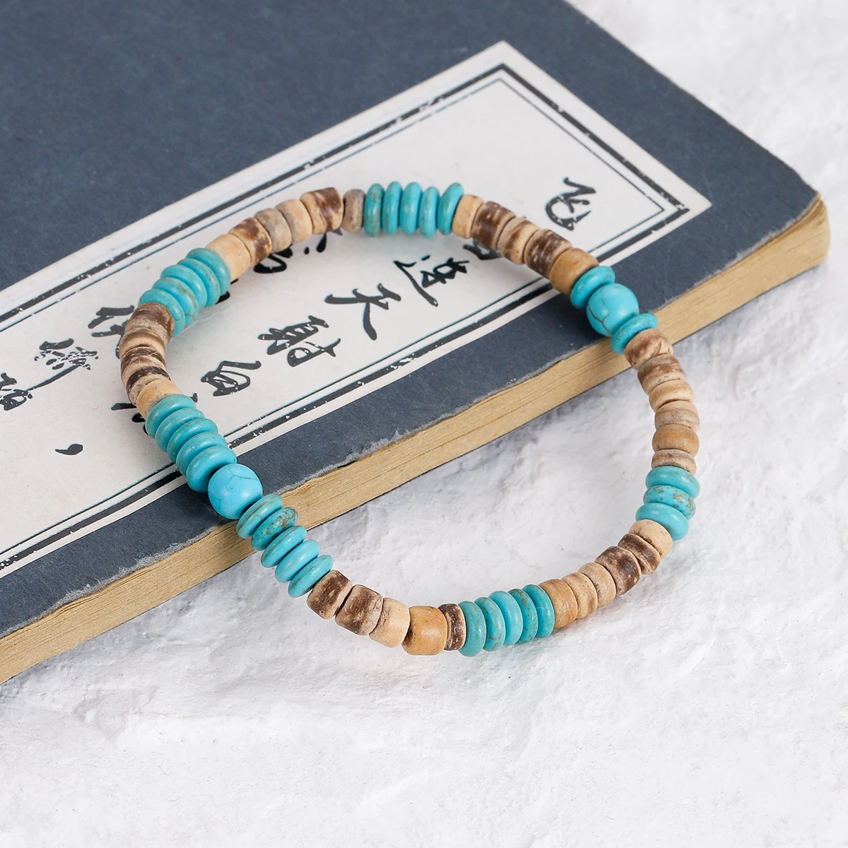 Boho Turquoise Coconut Shell Stretch Bracelet for Women Vintage Ethnic Wooden Beaded Bracelets Beach Surf Hand Jewelry Gift