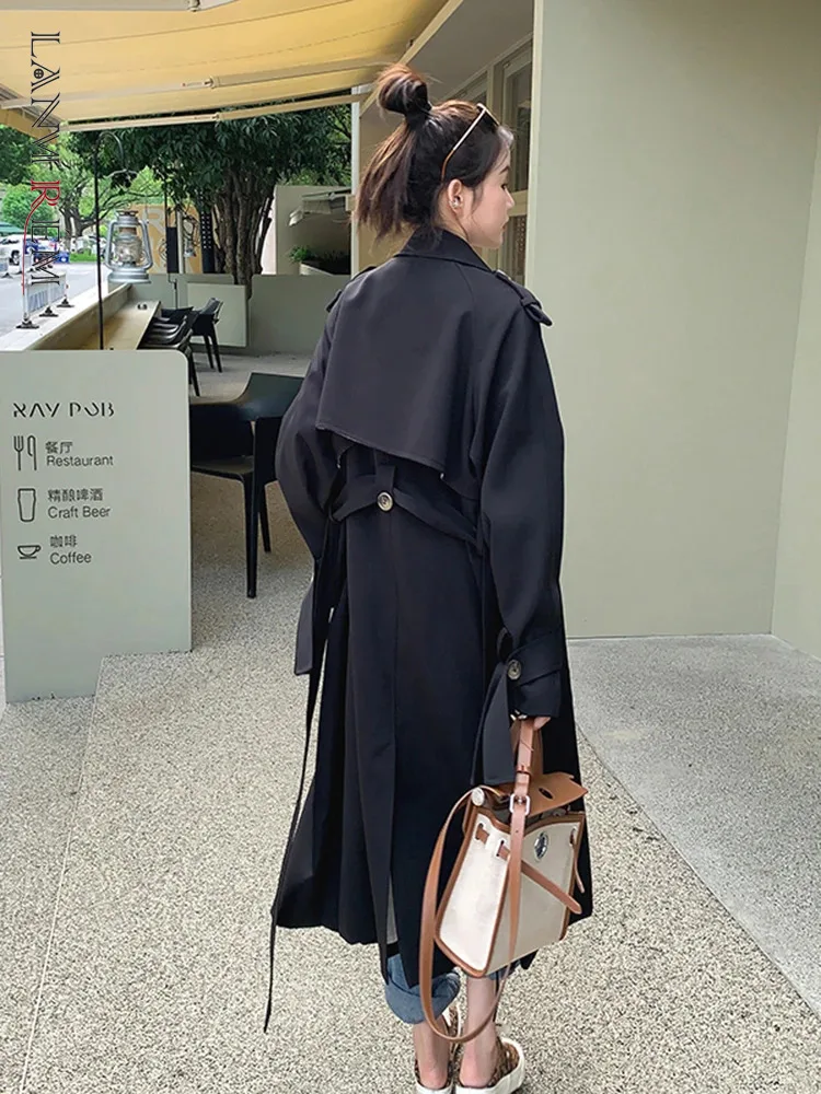 

LANMREM Streetwear Trench For Women Lapel Double Breasted Solid Color Lace-up Gathered Waist Windbreaker 2024 Autumn New 2Z2124