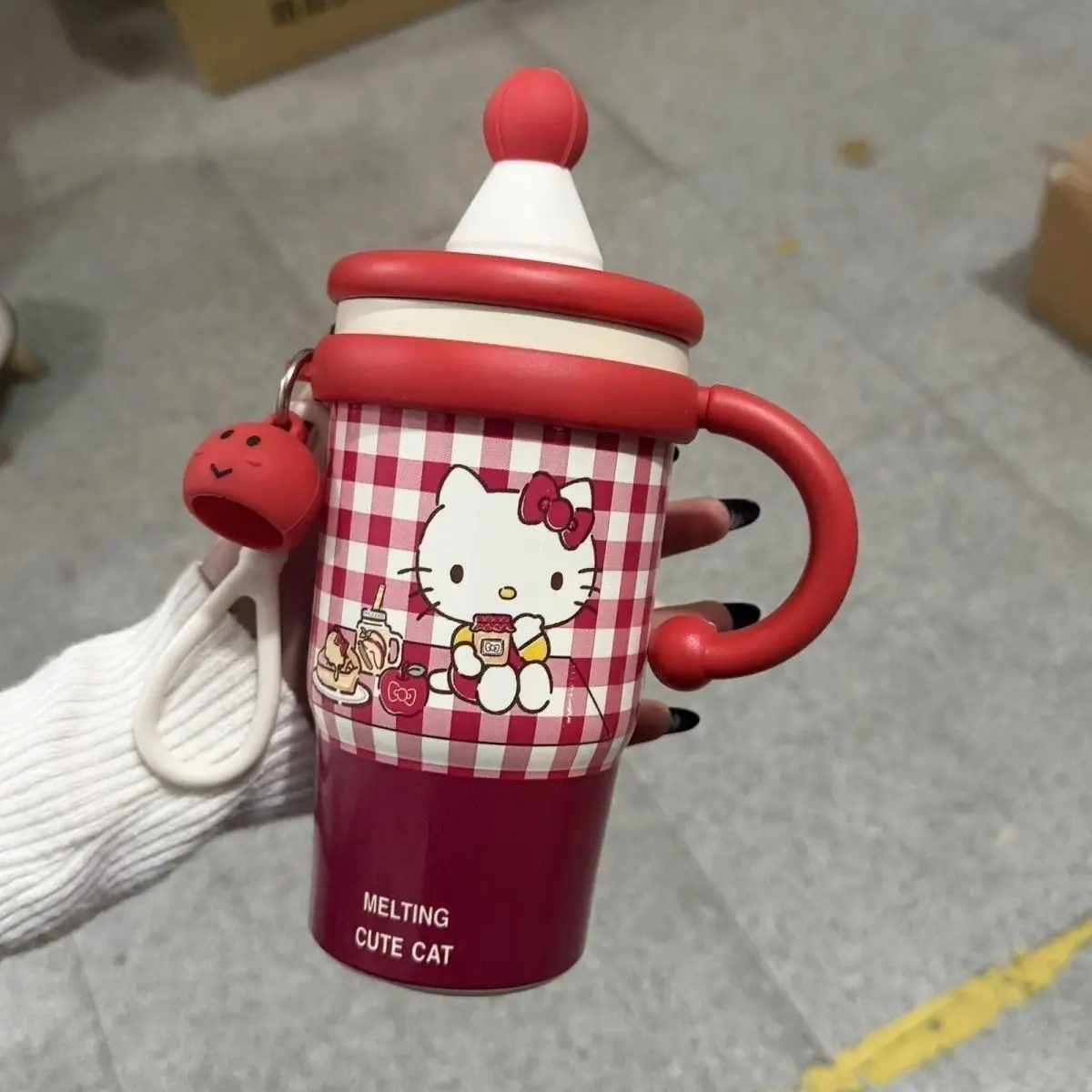 

Anime Hello Kitty Big Mac Water Cup Car-mounted High-Looking 304 Stainless Steel Straw Girls' Large-Capacity Thermos Cups Bottle