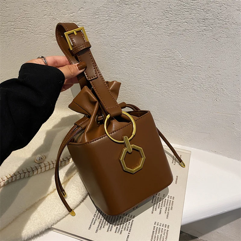 Fashion Women\'s Bucket Bag Vintage Shoulder Strap Handbags Leather Tote Small Pouch Crossbody Messenger Coin Purse Pochette 2023