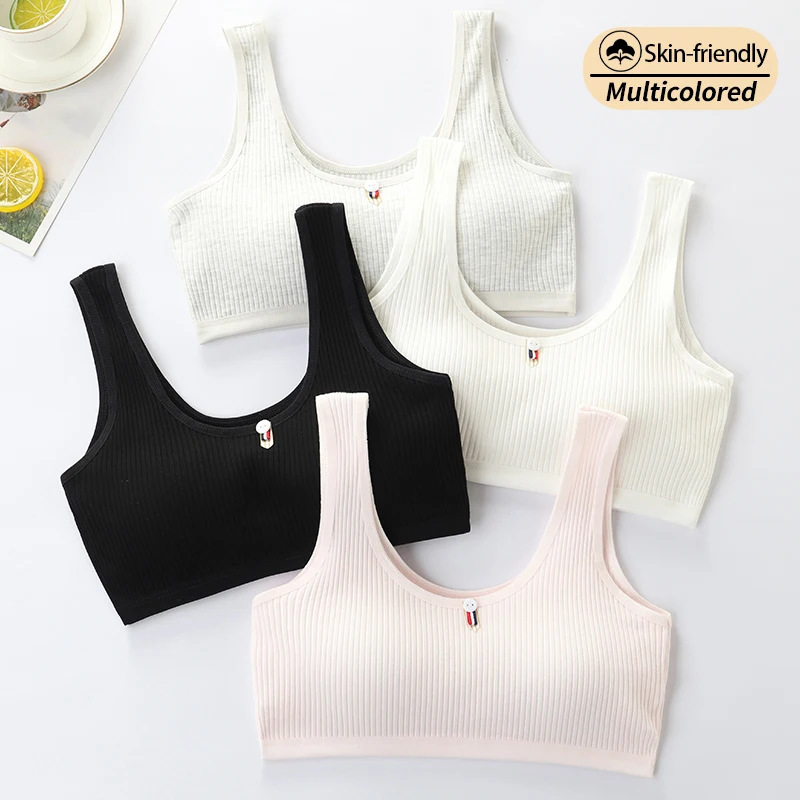 Underwear for women during their developmental period, with bra pads for comfort and anti protrusion. Junior high school student