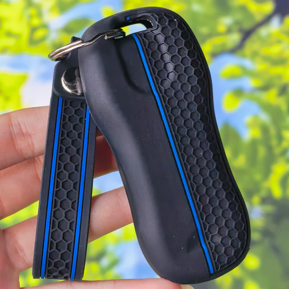 Stylish Sport Silicone Key Fob Cover With Keychain For Porsche Macan Boxster Cayman Panamera Taycan Cayenne Keyless Accessory