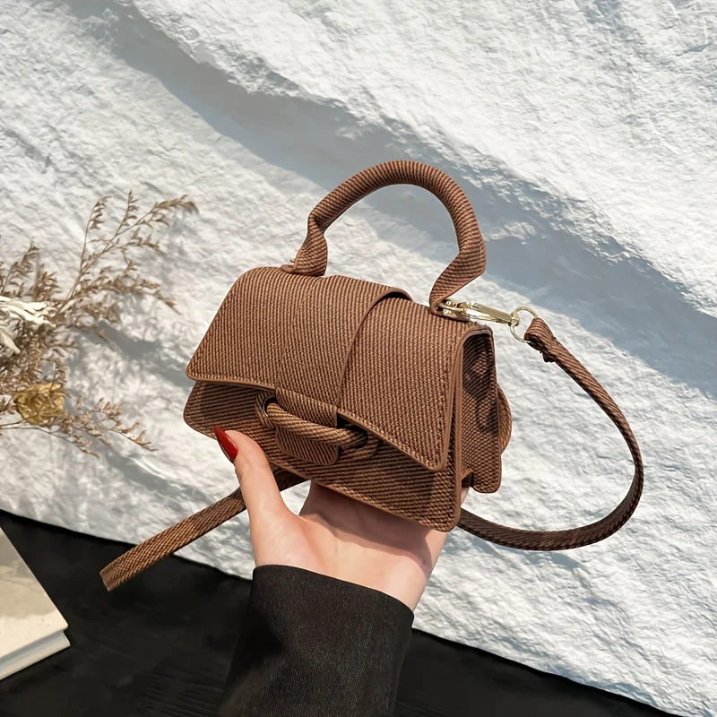 Damen Mode Geflochtene Mini-Handtasche, Elegante Strukturierte Umhängetasche mit Obergriff und Verstellbarem Riemen für Täglichen Vielseitigen Gebrauch – Detail 9